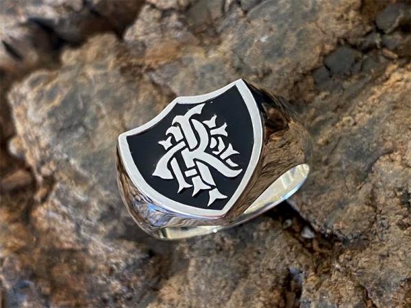 Commemorative signet ring