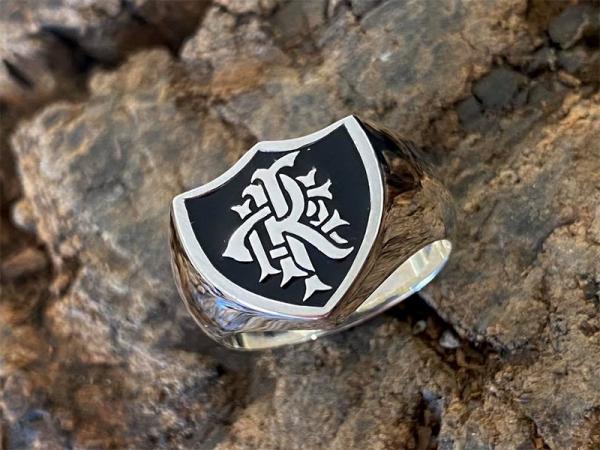 Commemorative signet ring